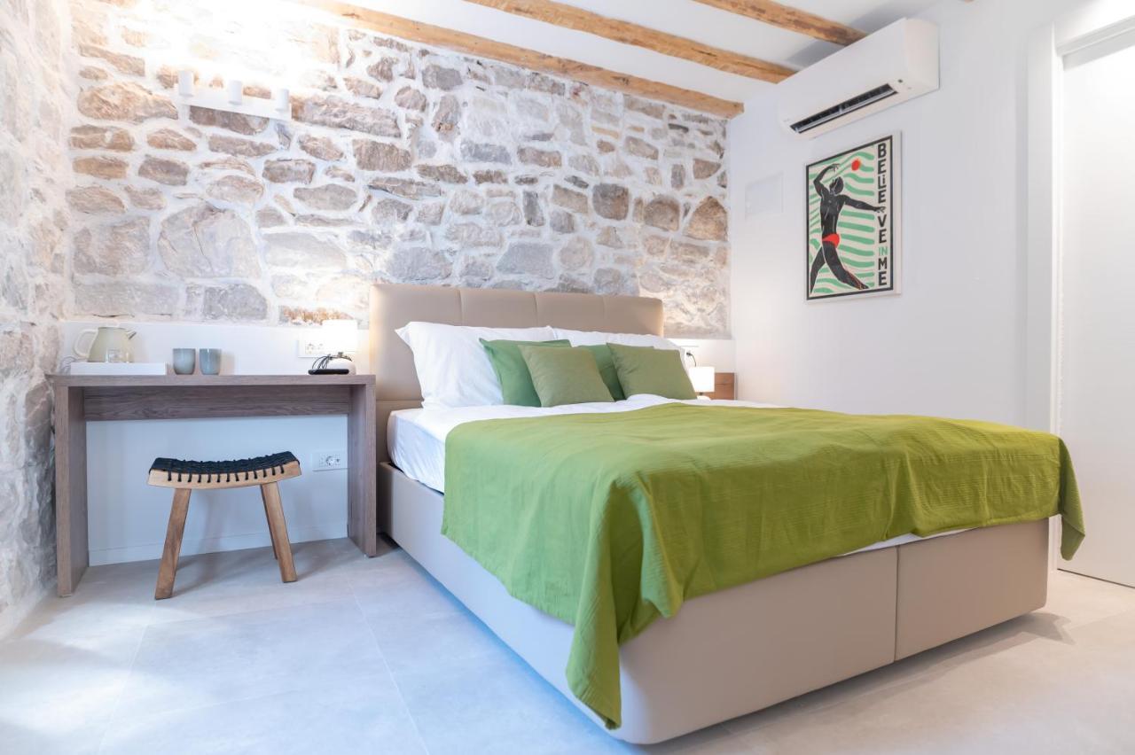 Vitelli Apartments And Rooms Split Exterior foto